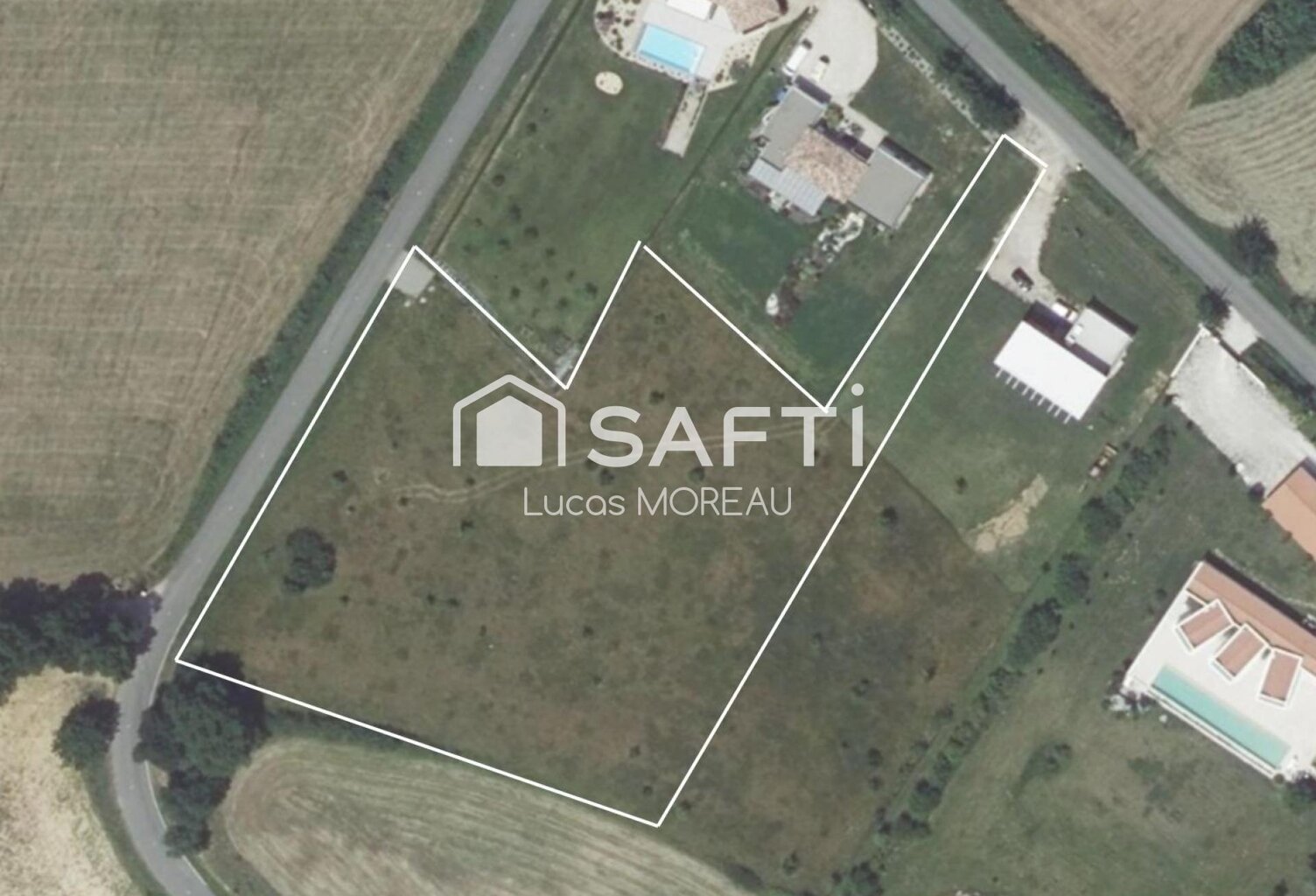 Grand terrain de 6600m2 à Léojac — photo 1