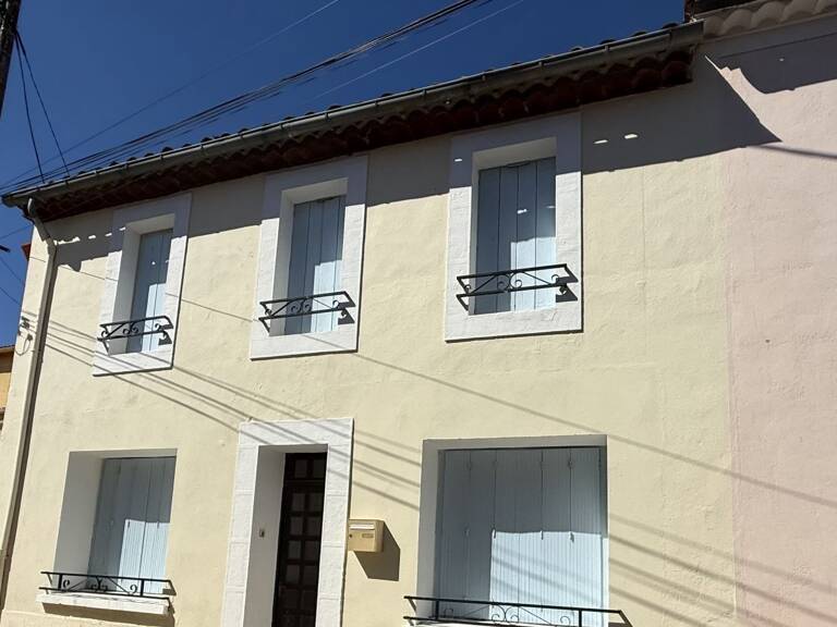 Maison avec cour — photo 1