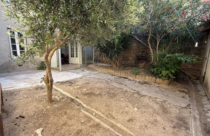 Maison avec cour — photo 2