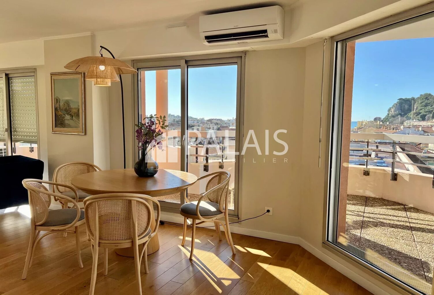 Port de Nice – Duplex d’exception au dernier étage avec terrasses et vue mer — photo 1