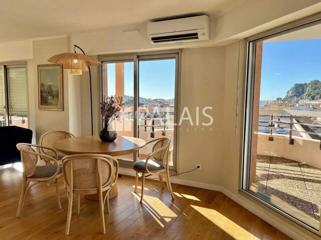 Port de Nice – Duplex d’exception au dernier étage avec terrasses et vue mer — photo du bien