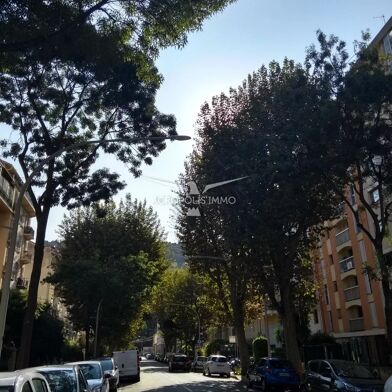 Commerce  420000 €