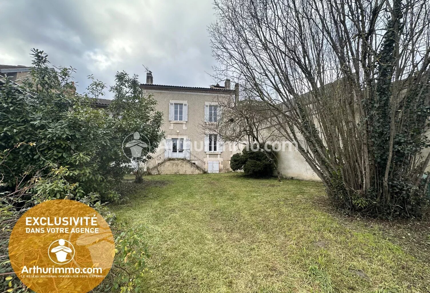 Grande maison familiale 6 chambres en pierre – Jardin avec bassin – Saint-Astier centre — photo 1