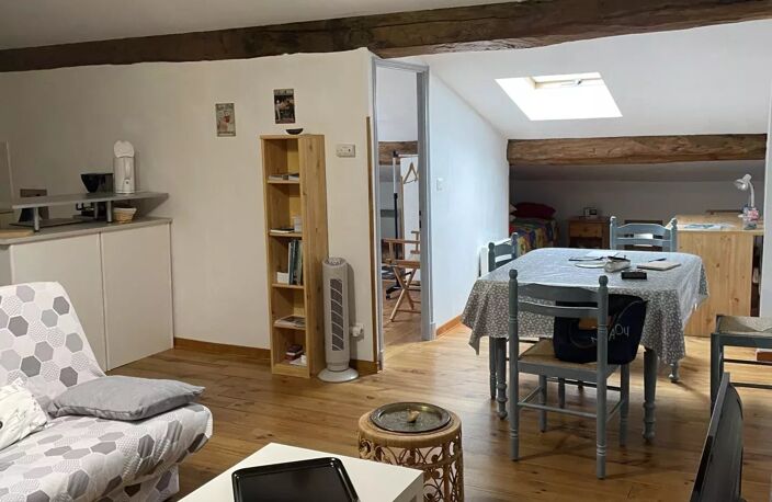 Appartement dernier étage Place centrale beffroi — photo 2