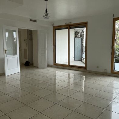 Appartement 3 pièces 1139 €