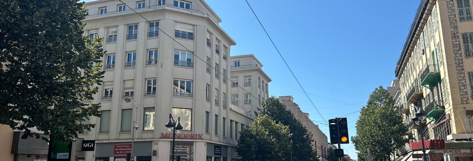 Bureau  160 m² à louer à Nice (06000)