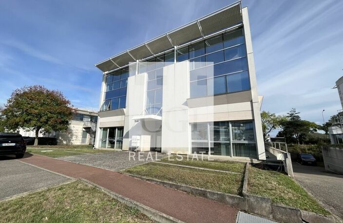 BUREAUX à LOUER — photo 3
