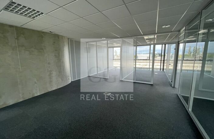 BUREAUX à LOUER — photo 4