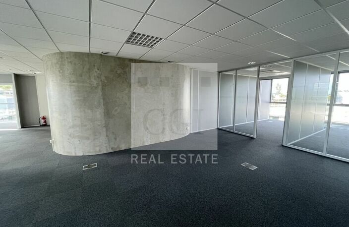 BUREAUX à LOUER — photo 5