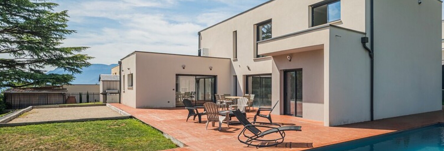 Maison 7 Pièces 209 m² à vendre à Coublevie (38500)