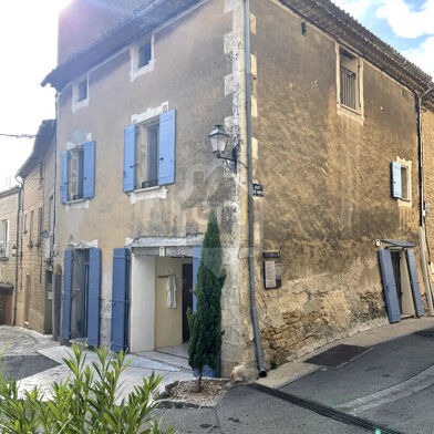 Maison 5 pièces 900 €