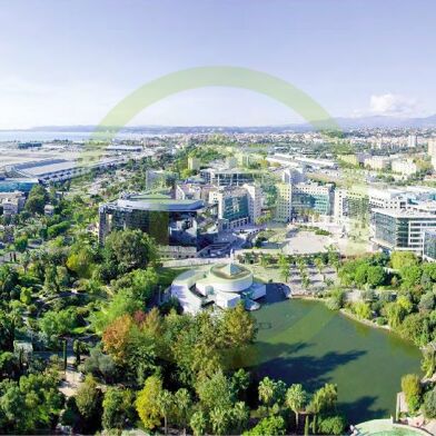 Commerce  158000 €