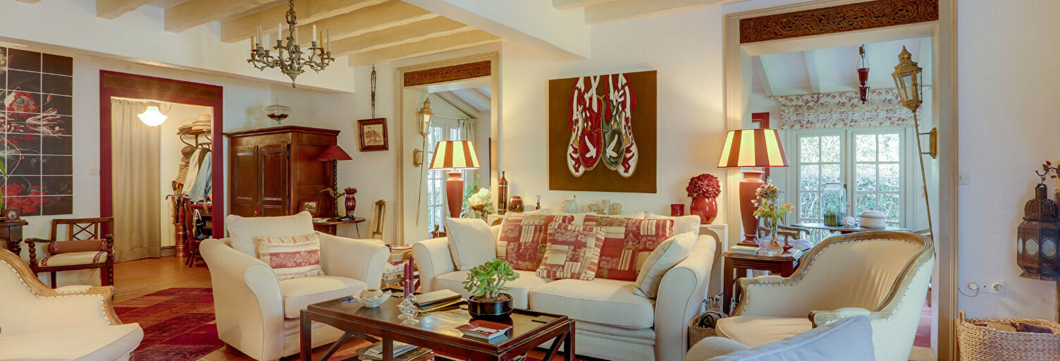 Maison 7 Pièces 181 m² à vendre à Saint-Pée-sur-Nivelle (64310)