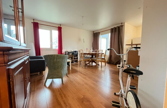APPARTEMENT F2 - BALCON - CAVE - STATIONNEMENT PRIVE - PARC DE CERISY - MONT SAINT AIGNAN — photo 3