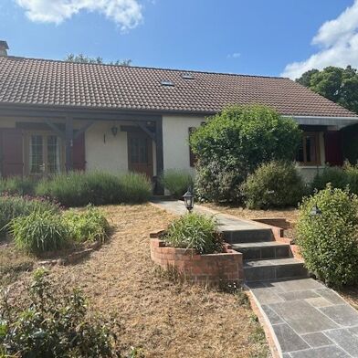 Maison 6 pièces 240700 €