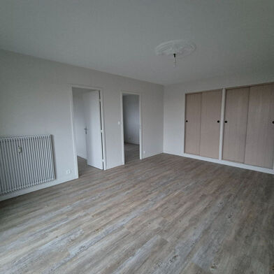 Appartement 3 pièces 800 €