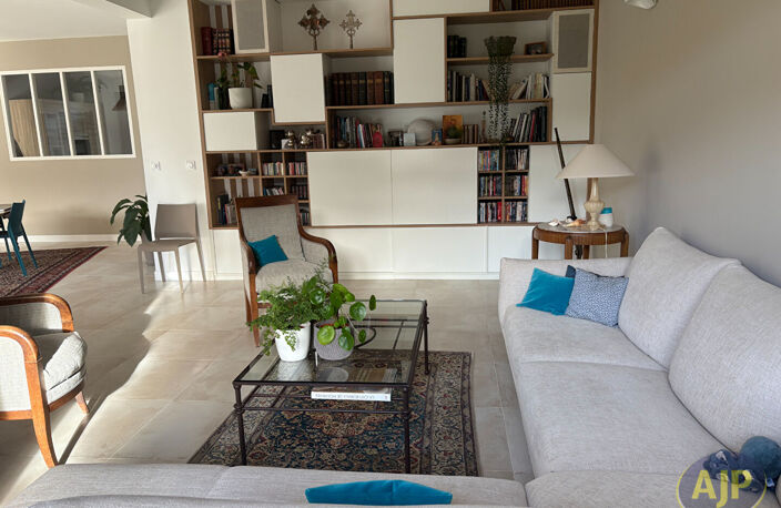 Maison de standing de 260m². — photo 2