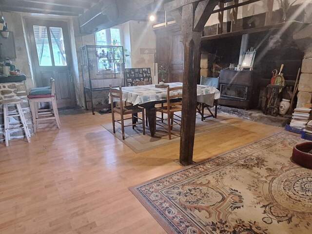 Maison creusoise à rafraîchir — photo du bien