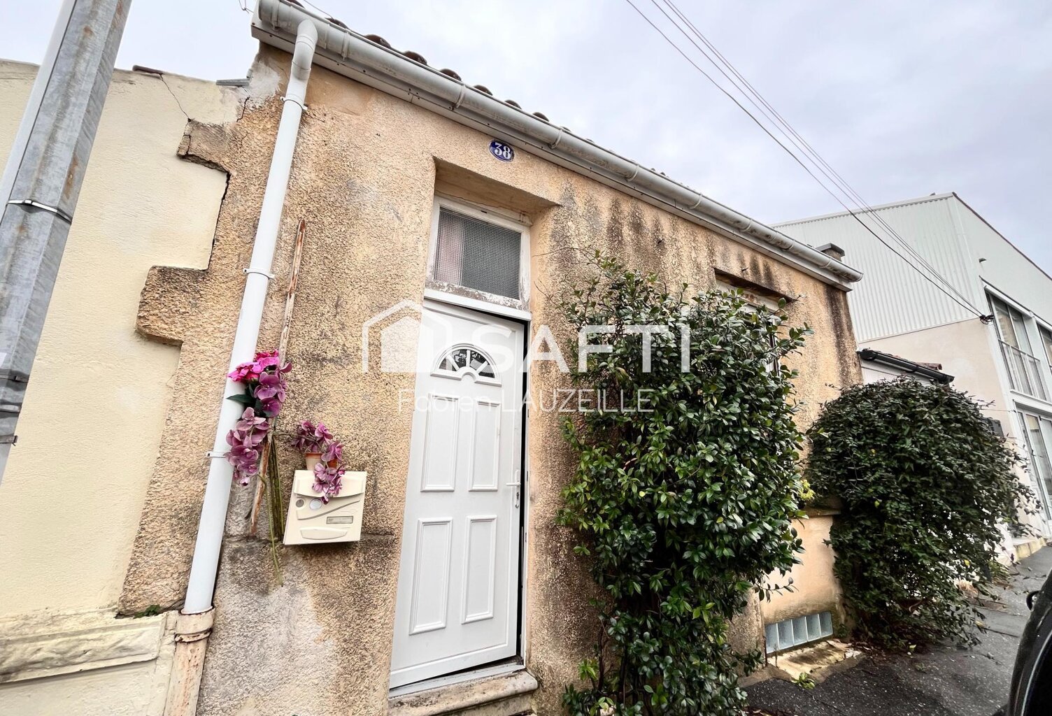 ECHOPPE dans rue CALME/ ORNANO/ TRAM/ 2CHBRE/ 2WC — photo 1