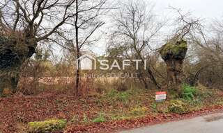 Terrain  11077 m² à vendre à Fontaine-le-Comte (86240)