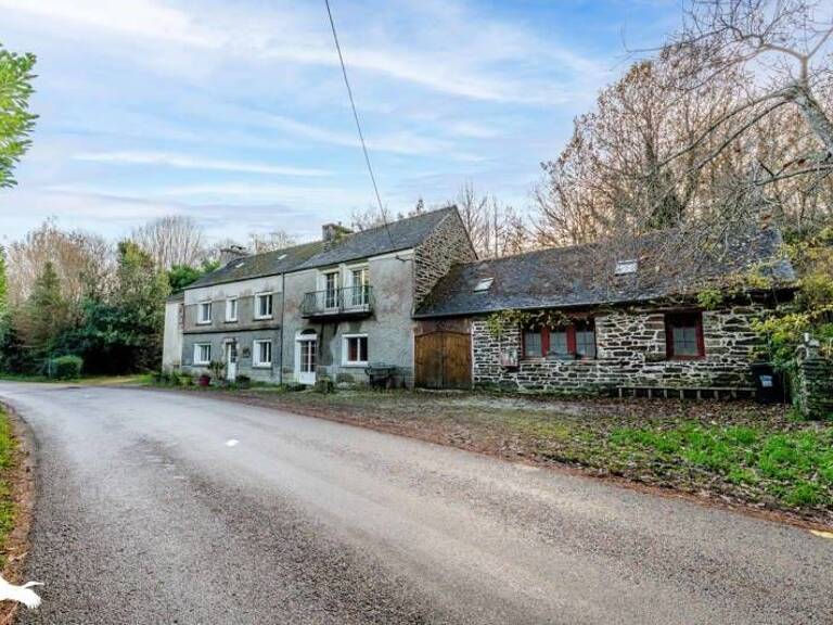 Maison en pierre de 6 pièces principales — photo 1