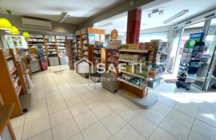 Local commercial 190m² avec parking et habitation 131m² — photo 3