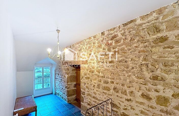MAISON EN PIERRE ET SES DEPENDANCES — photo 2