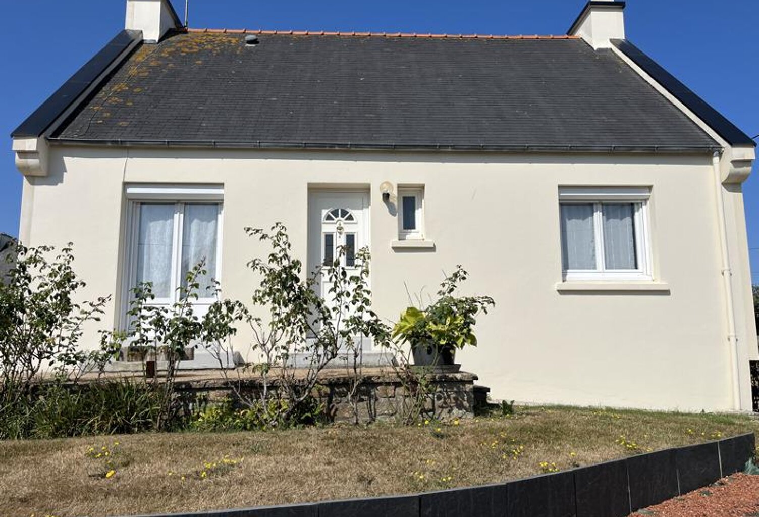 Vente maison 4 pièces 99 m² Ploudalmézeau (29830) — photo 1