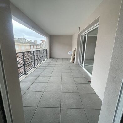 Appartement 3 pièces 180998 €