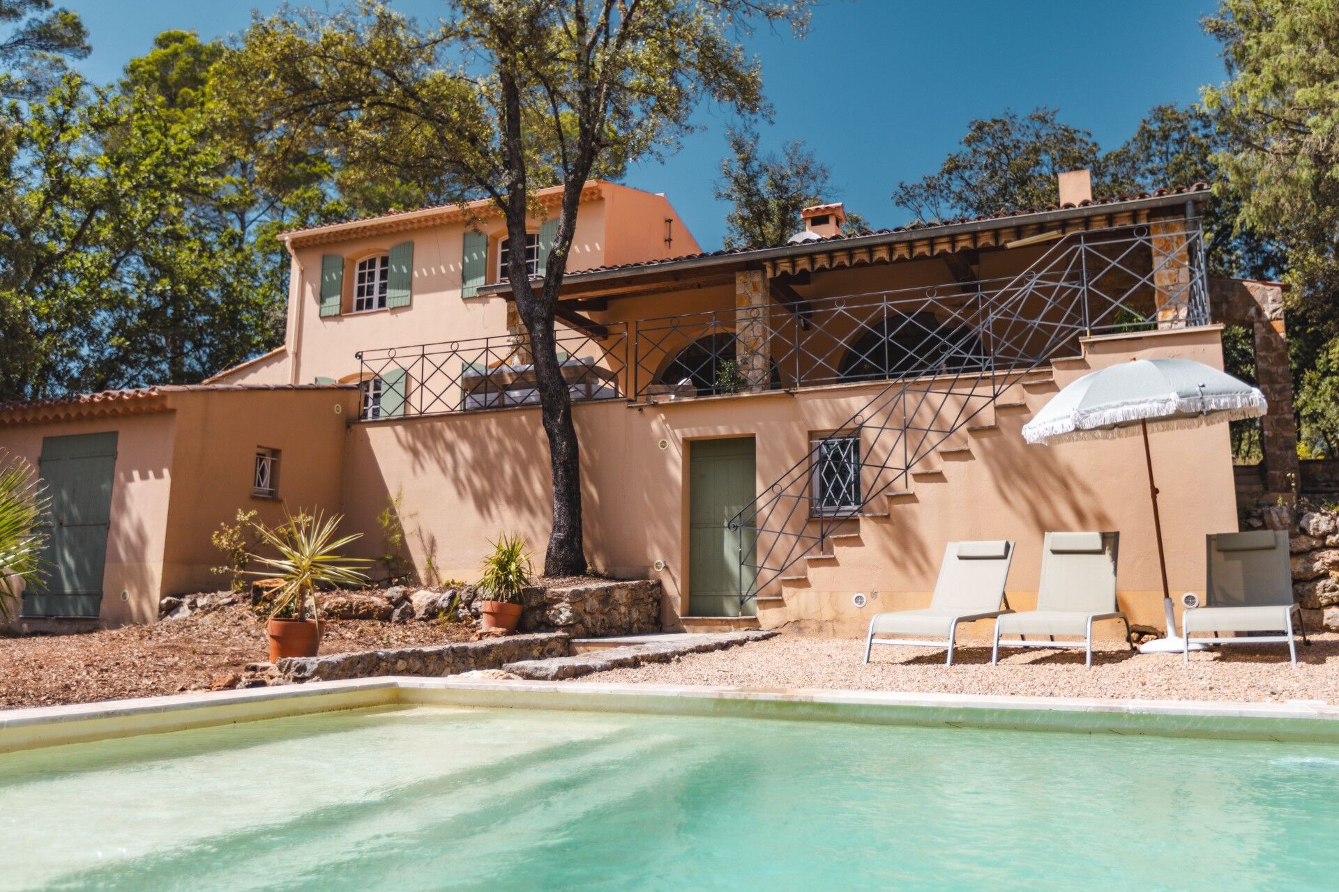 Villa / Maison  T7 à vendre Lorgues 83510