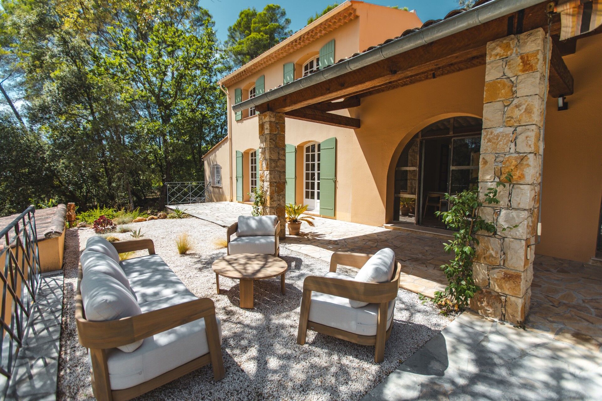 Villa / Maison  T7 à vendre Lorgues 83510