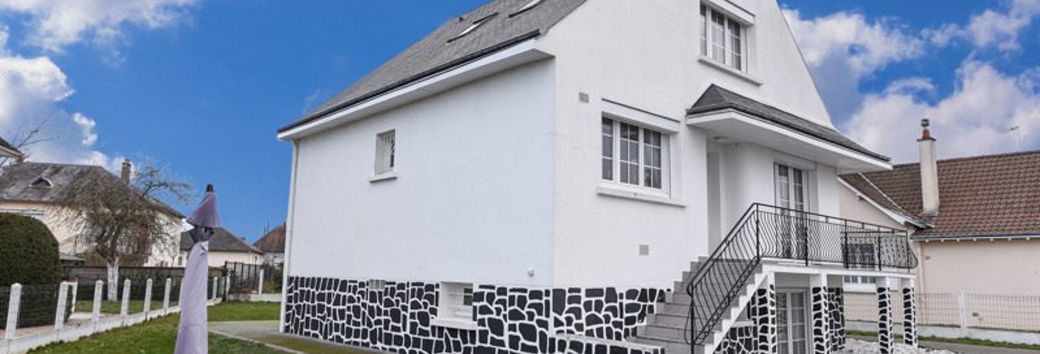 Maison 8 Pièces 177 m² à vendre à La Chaussée-Saint-Victor (41260)