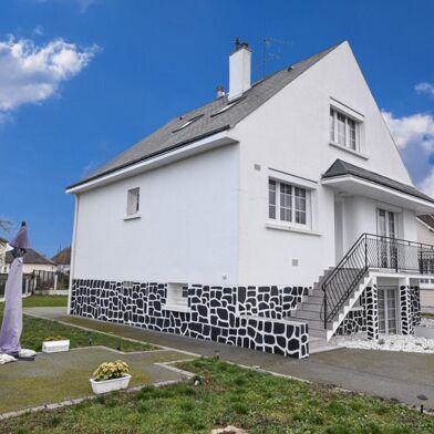 Maison 8 pièces 369600 €