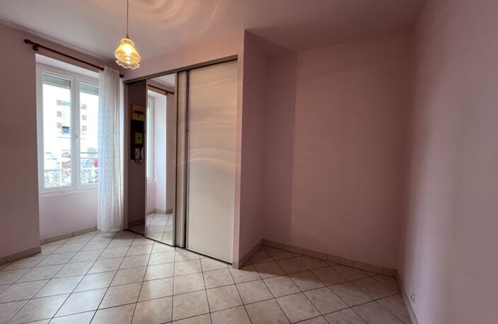 Maison de ville de 4 pièces principales — photo 3