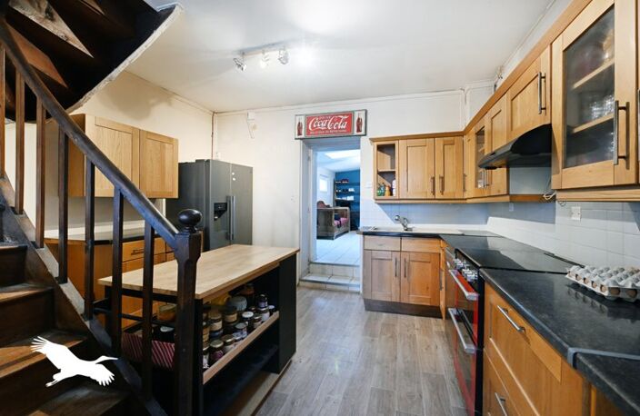Maison de bourg de 7 pièces principales — photo 2