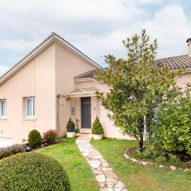 Maison 5 pièces 249999 €