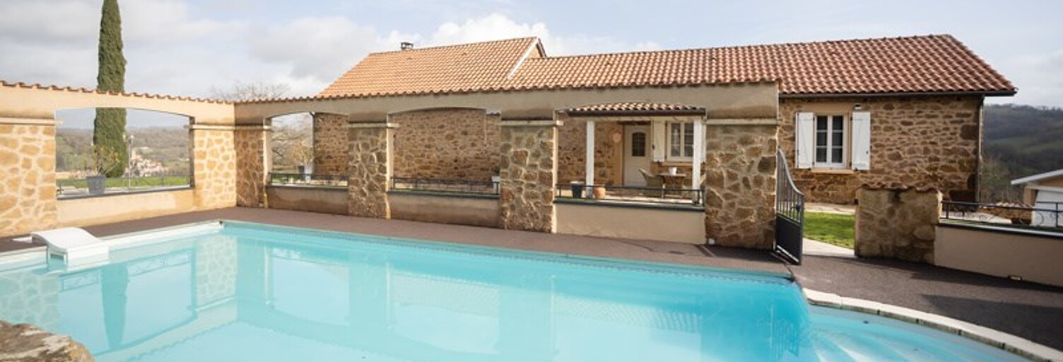 Maison 9 Pièces 240 m² à vendre à Aubin (12110)