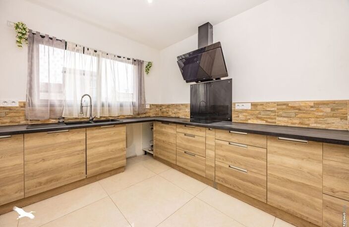 Vente maison 5 pièces 118 m² Graulhet (81300) — photo 2
