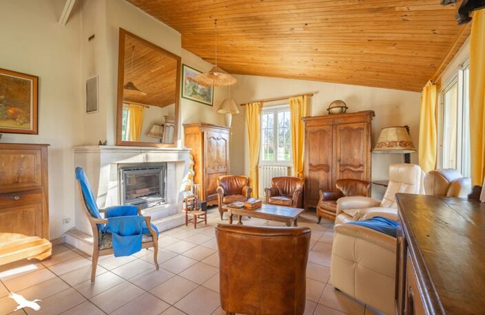 Vente maison 10 pièces 300 m² Meschers-sur-Gironde (17132) — photo 4