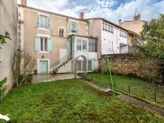 Maison de ville de 5 pièces principales — photo du bien
