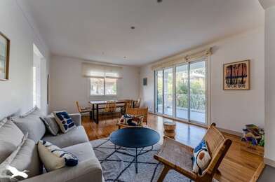 Maison 5 pièces 909568 €