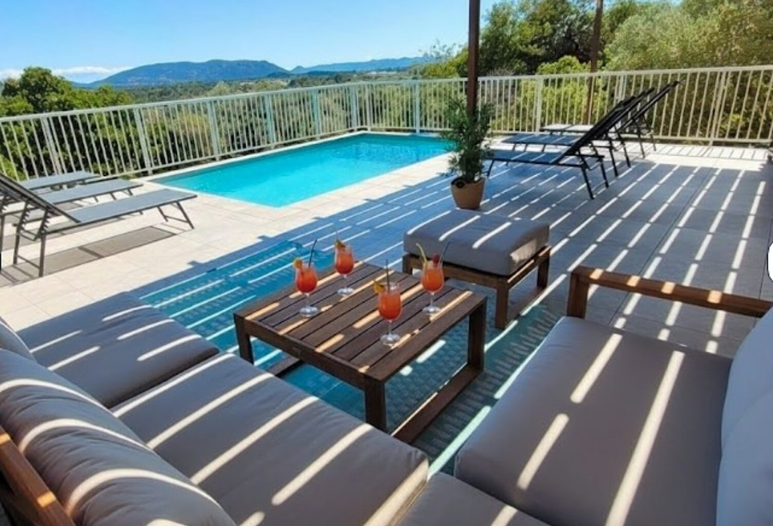 VILLA proximité PORTO- VECCHIO sur la commune de LECCI — photo 1