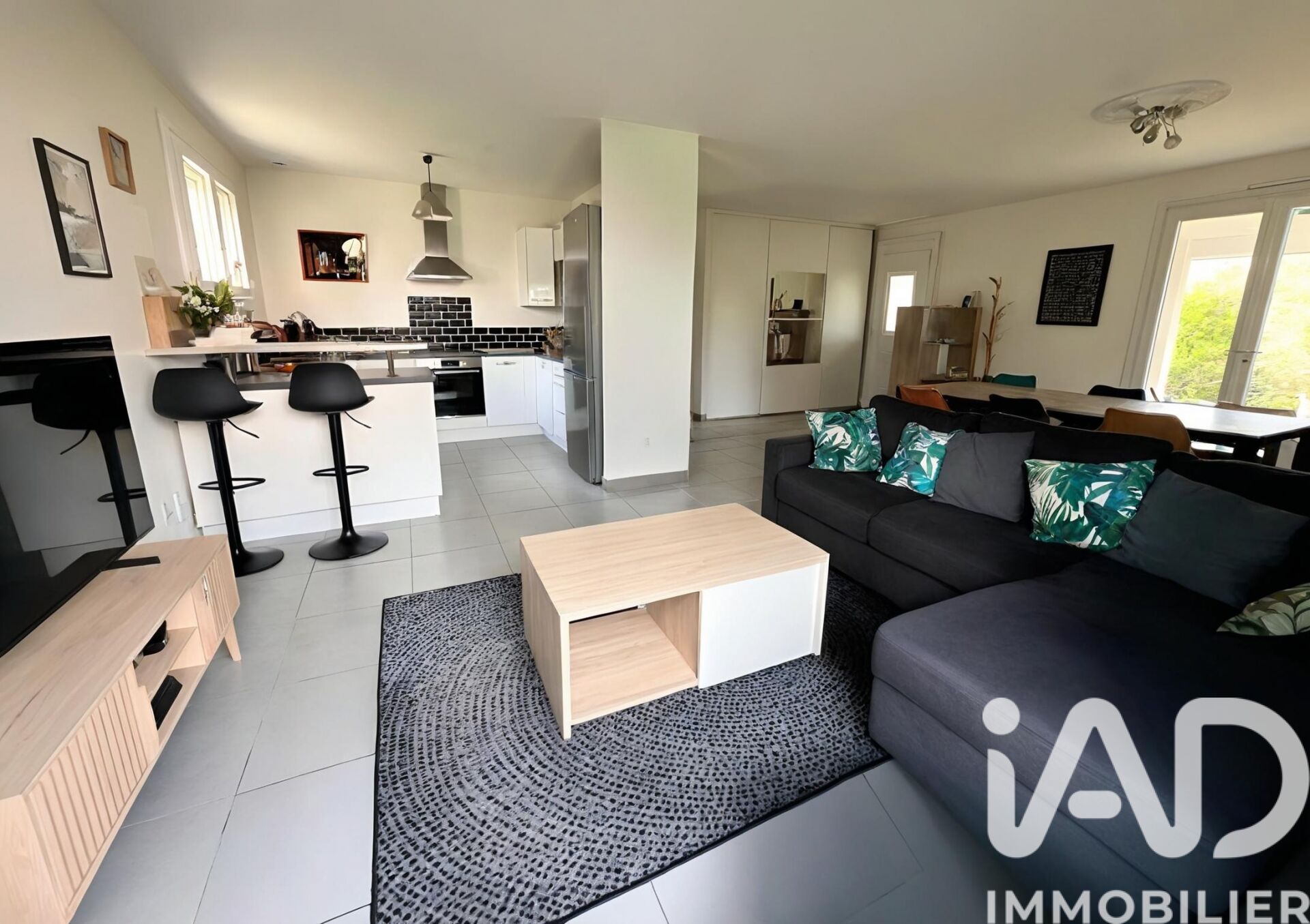 Vente Maison/villa 7 pièces - Photo 2