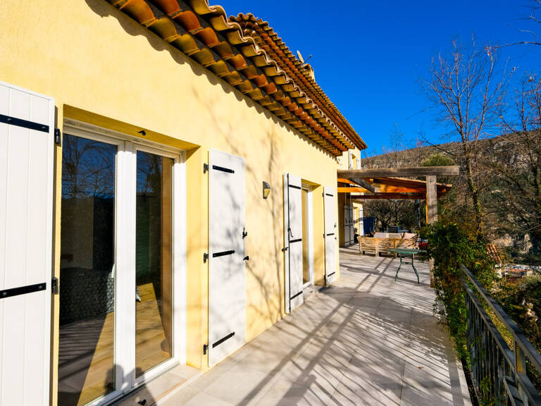 VILLA 5 PIÈCES   178 m2   GILETTE — photo 1