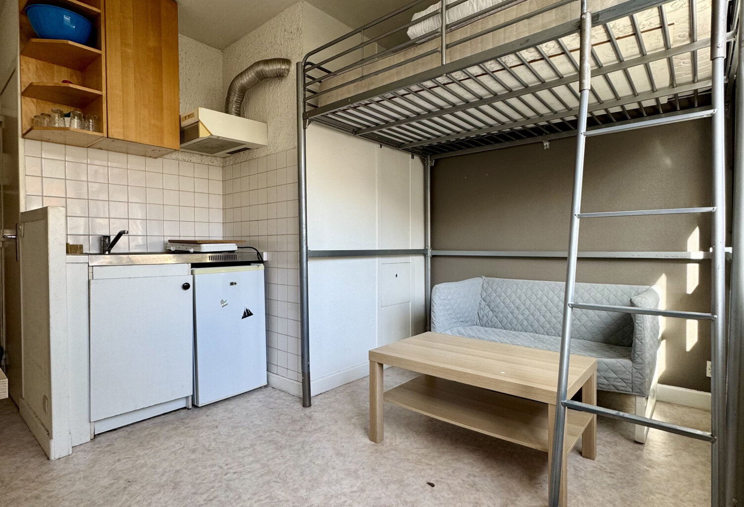 CHAUFFAGE COMPRIS - STUDIO MEUBLÉ - IDÉAL ÉTUDIANT — photo 1