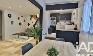 Immeuble  144 m² à vendre à Nîmes (30000)