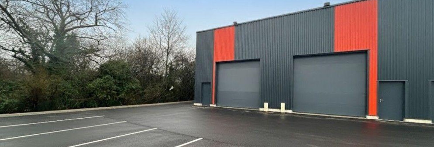 Commerce  300 m² à louer à Charvieu-Chavagneux (38230)