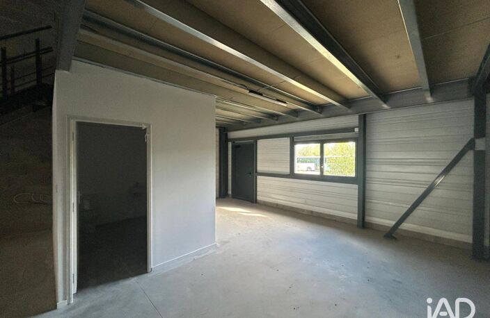 Location Local d'activités 300 m&sup2; — photo 5