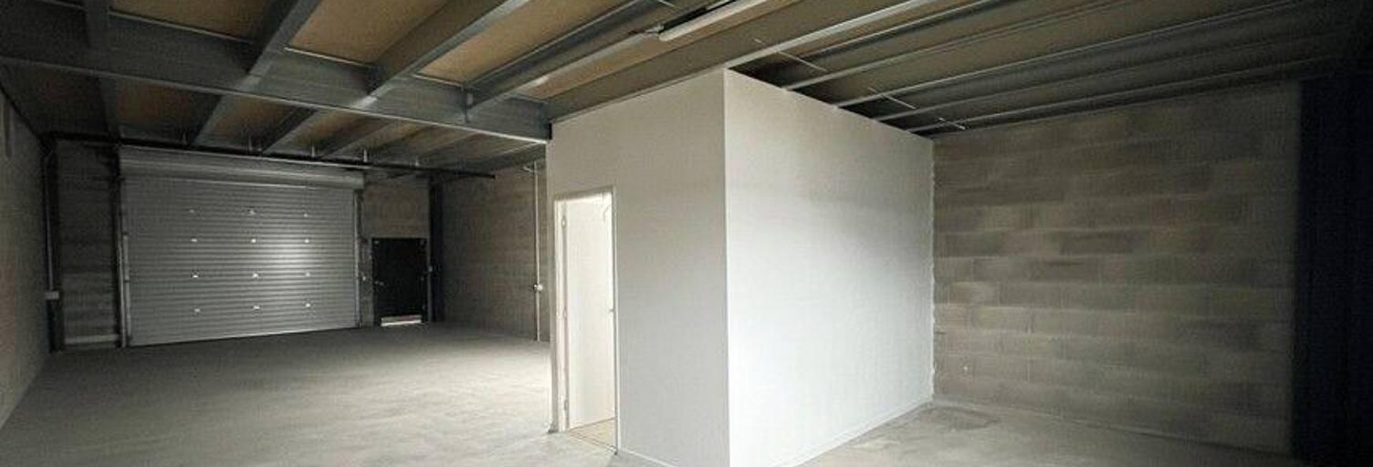 Commerce  450 m² à louer à Charvieu-Chavagneux (38230)