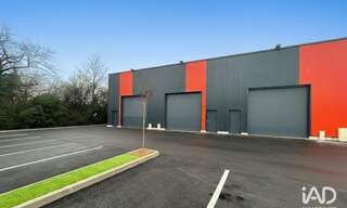 Commerce  450 m² à louer à Charvieu-Chavagneux (38230)